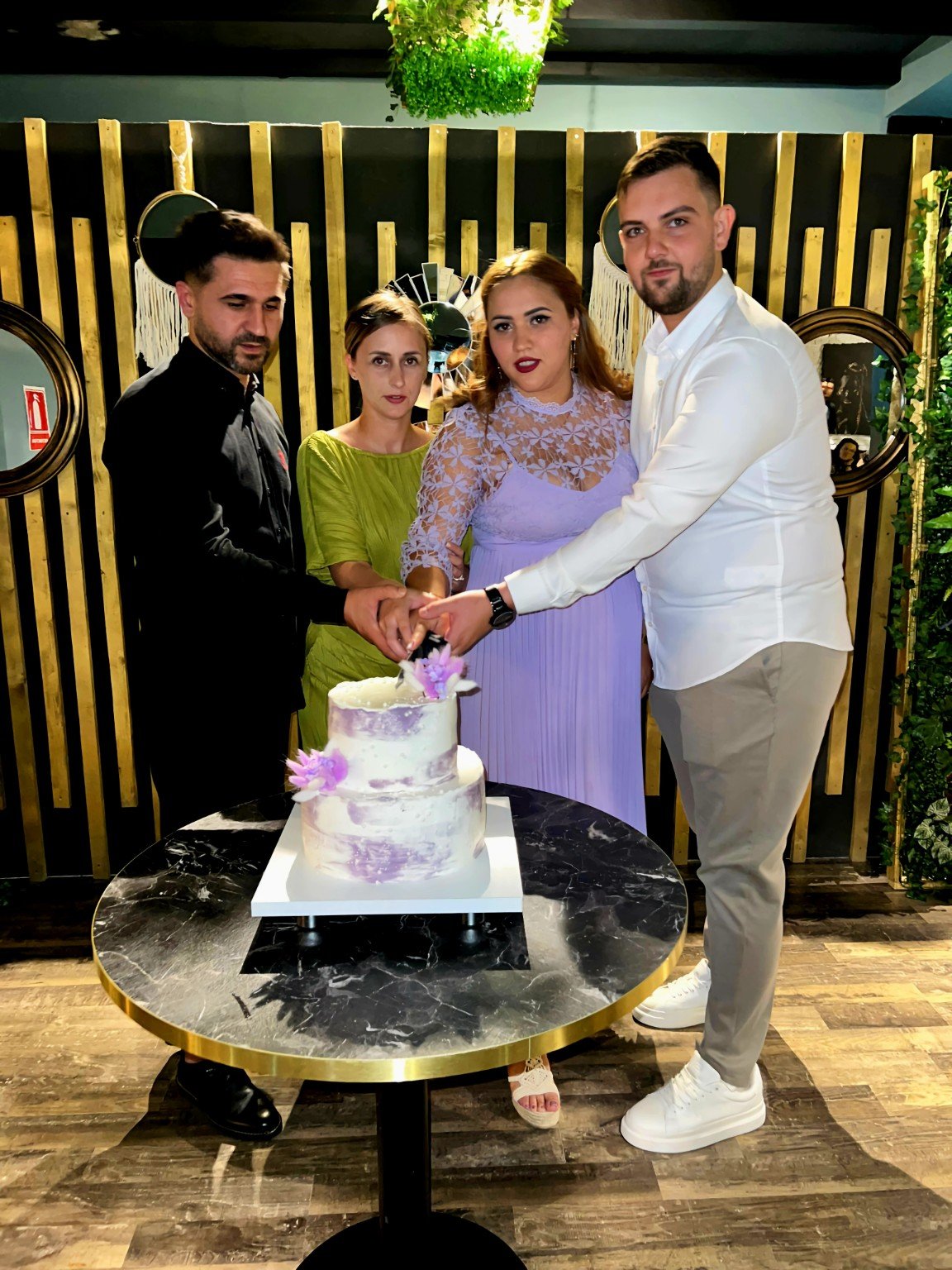 Ovi, Flori, Patricia și Gabriel